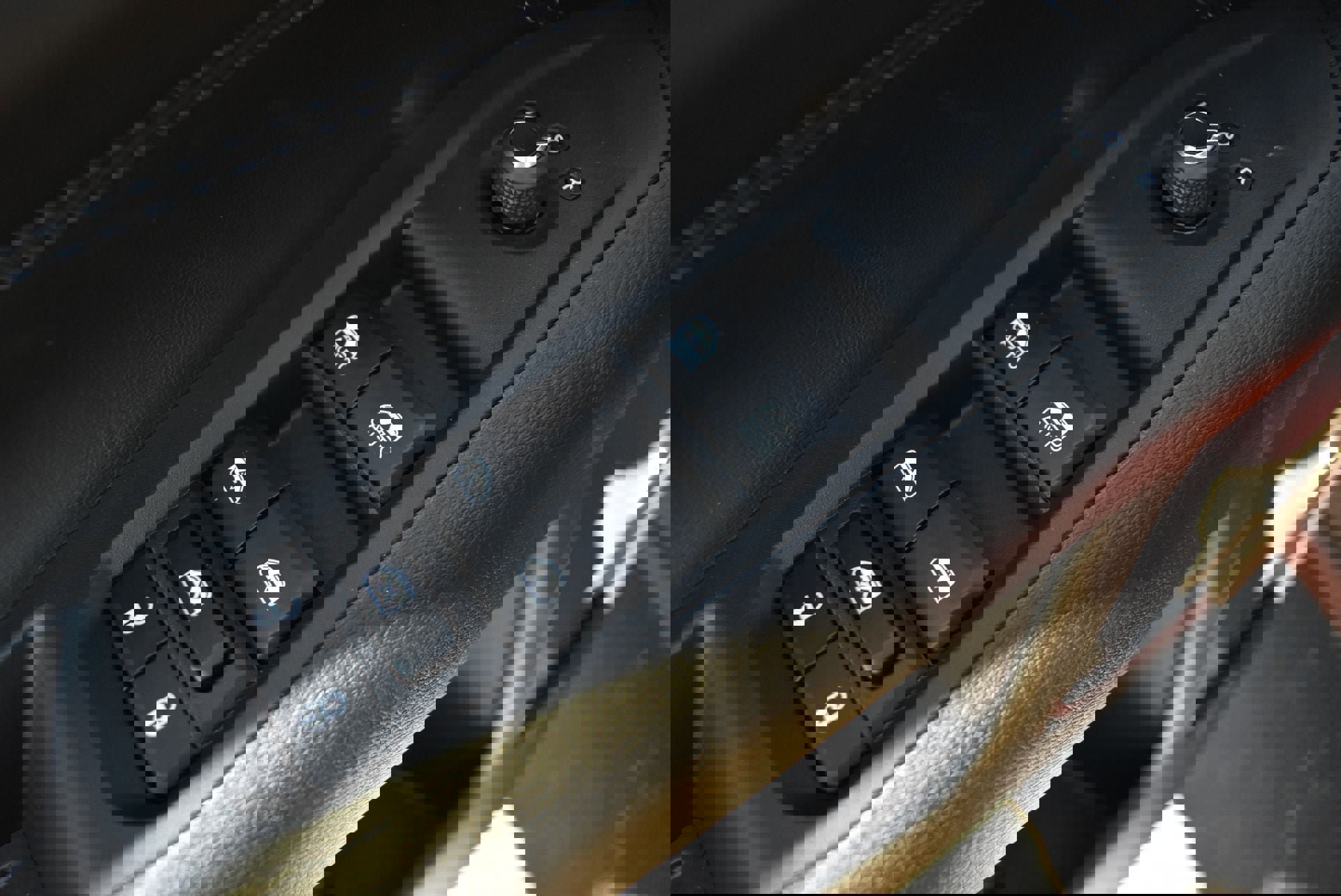 New 2026 Jeep Compass Latitude image 13