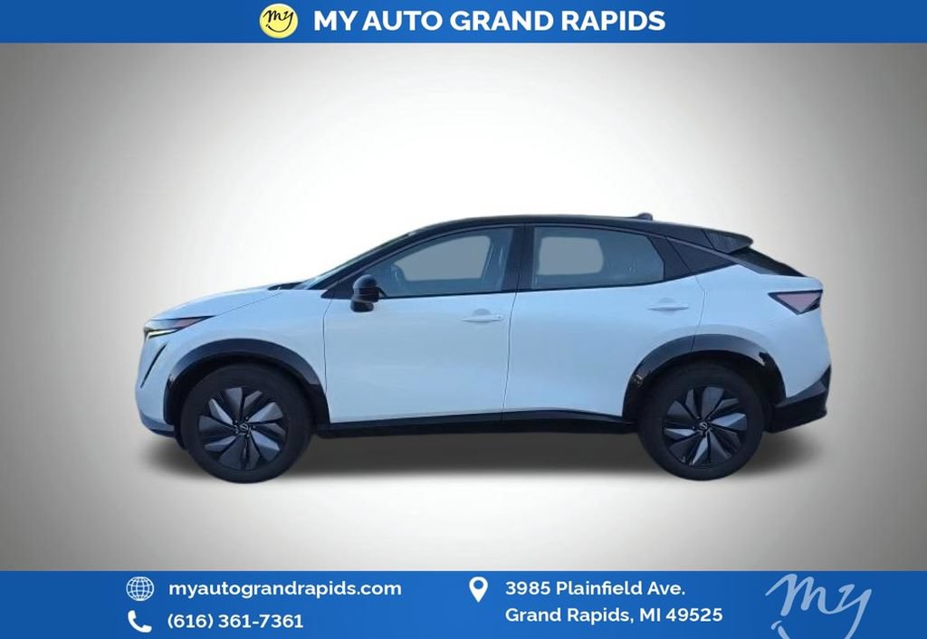Used 2024 Nissan Ariya AWD image 5