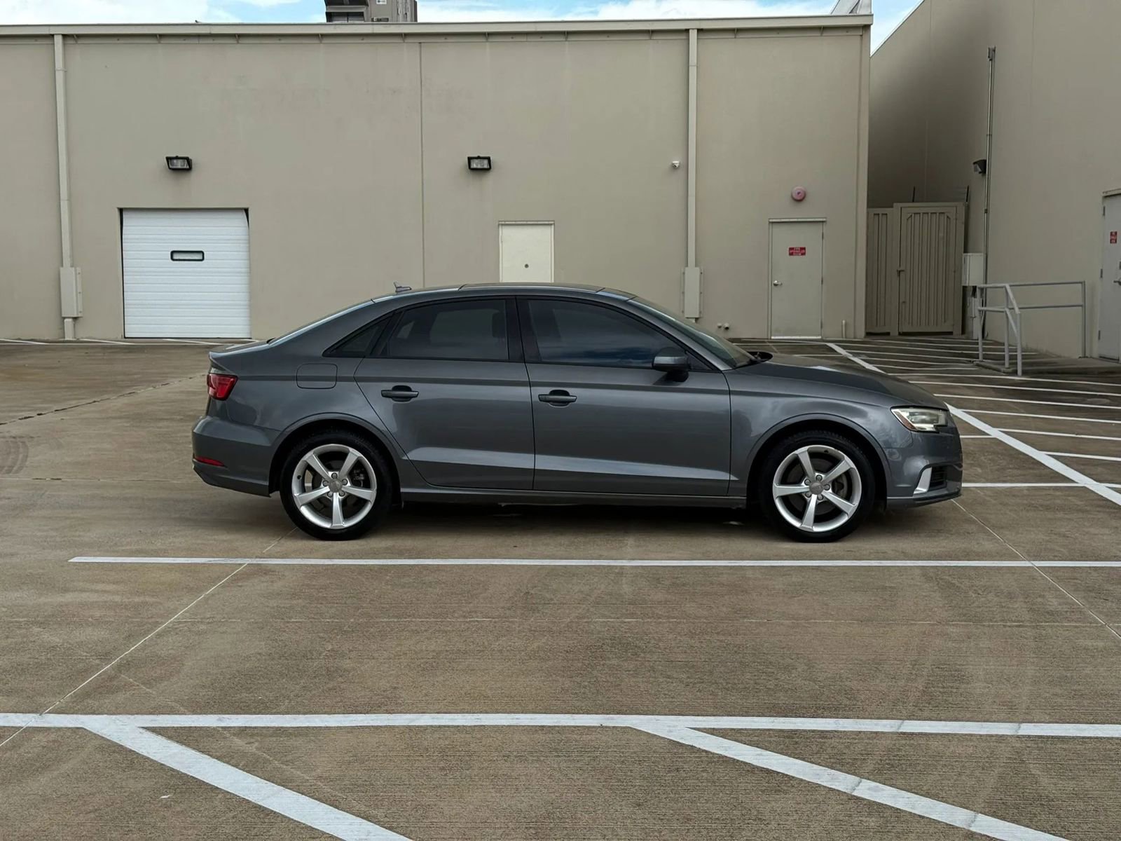 Used 2017 Audi A3 2.0T Premium w/ Convenience Package FWD image 8