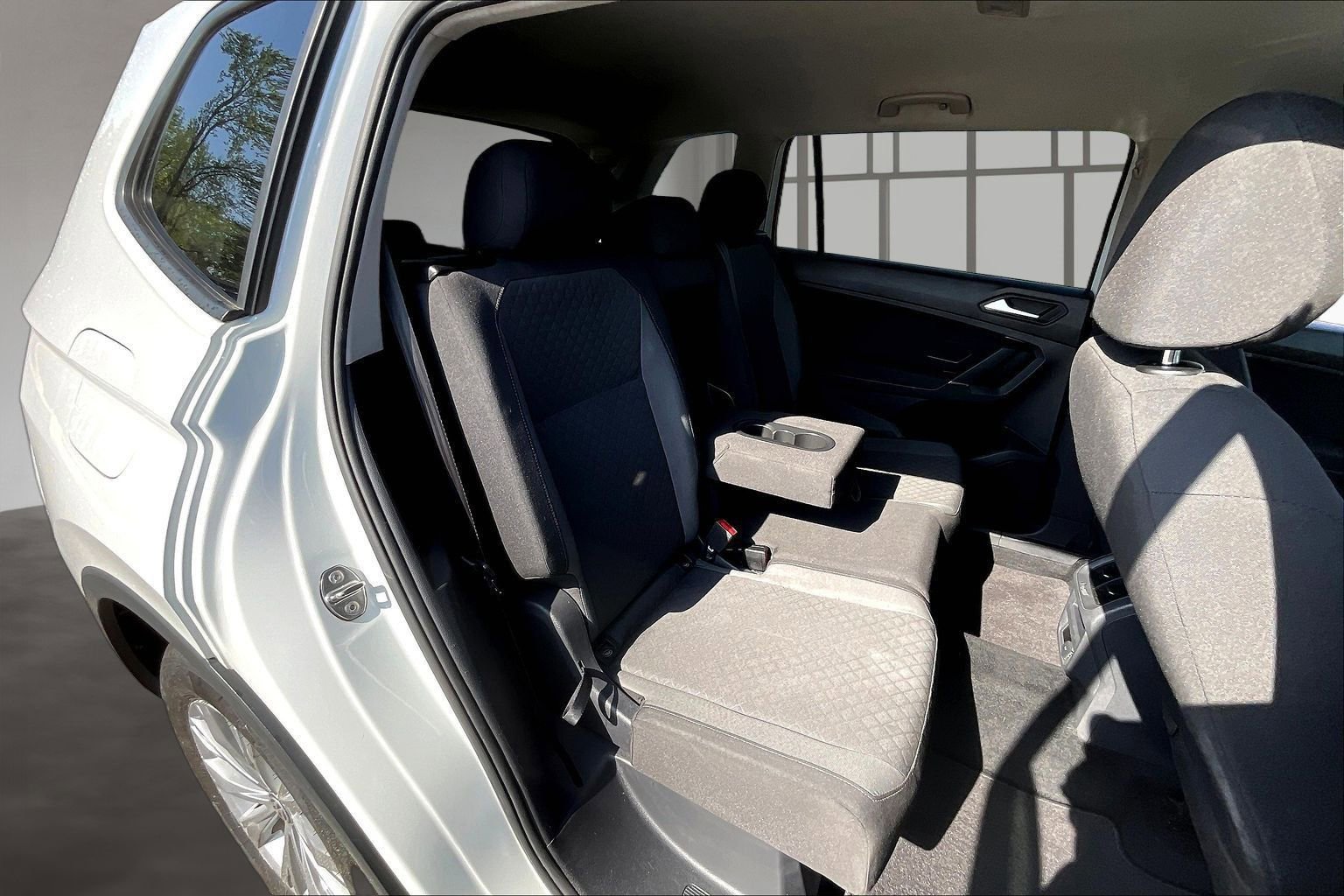 Used 2020 Volkswagen Tiguan S image 25