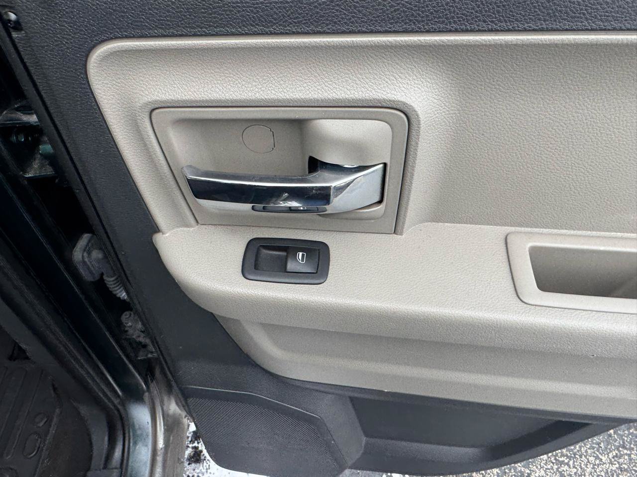 Used 2011 RAM 1500 Outdoorsman AWD/4WD image 38