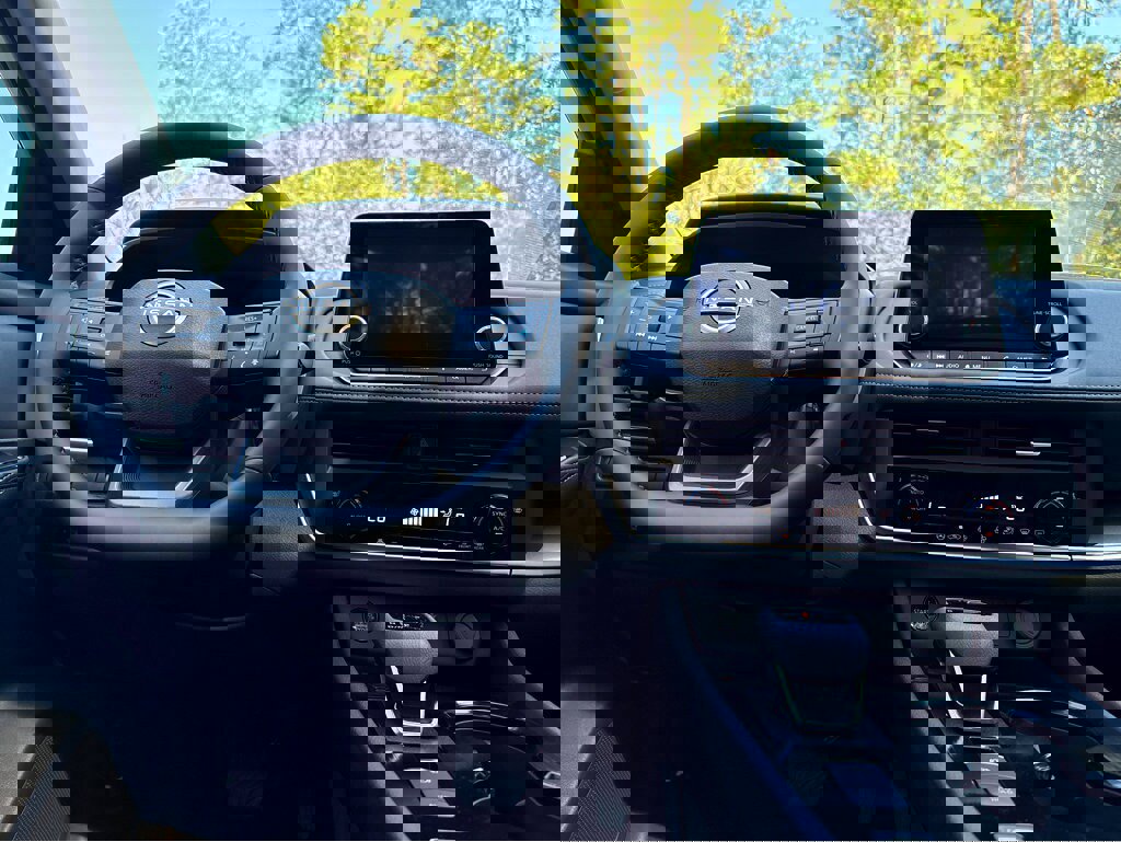 New 2026 Nissan Rogue SV image 4