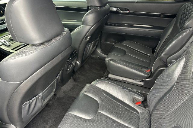 Used 2021 Hyundai Palisade Limited FWD image 14