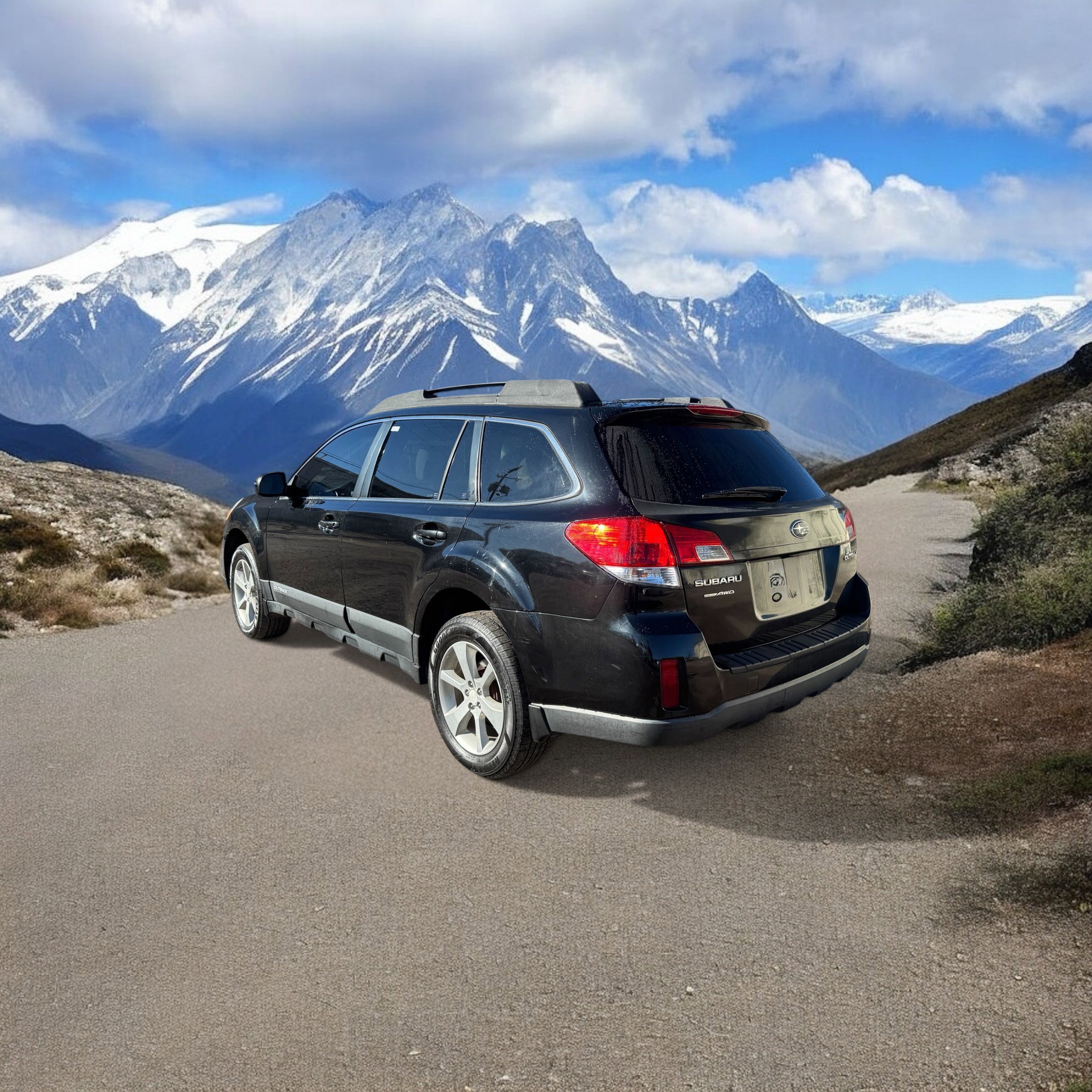 Used 2013 Subaru Outback 2.5i Premium w/ Popular Pkg 1B image 3