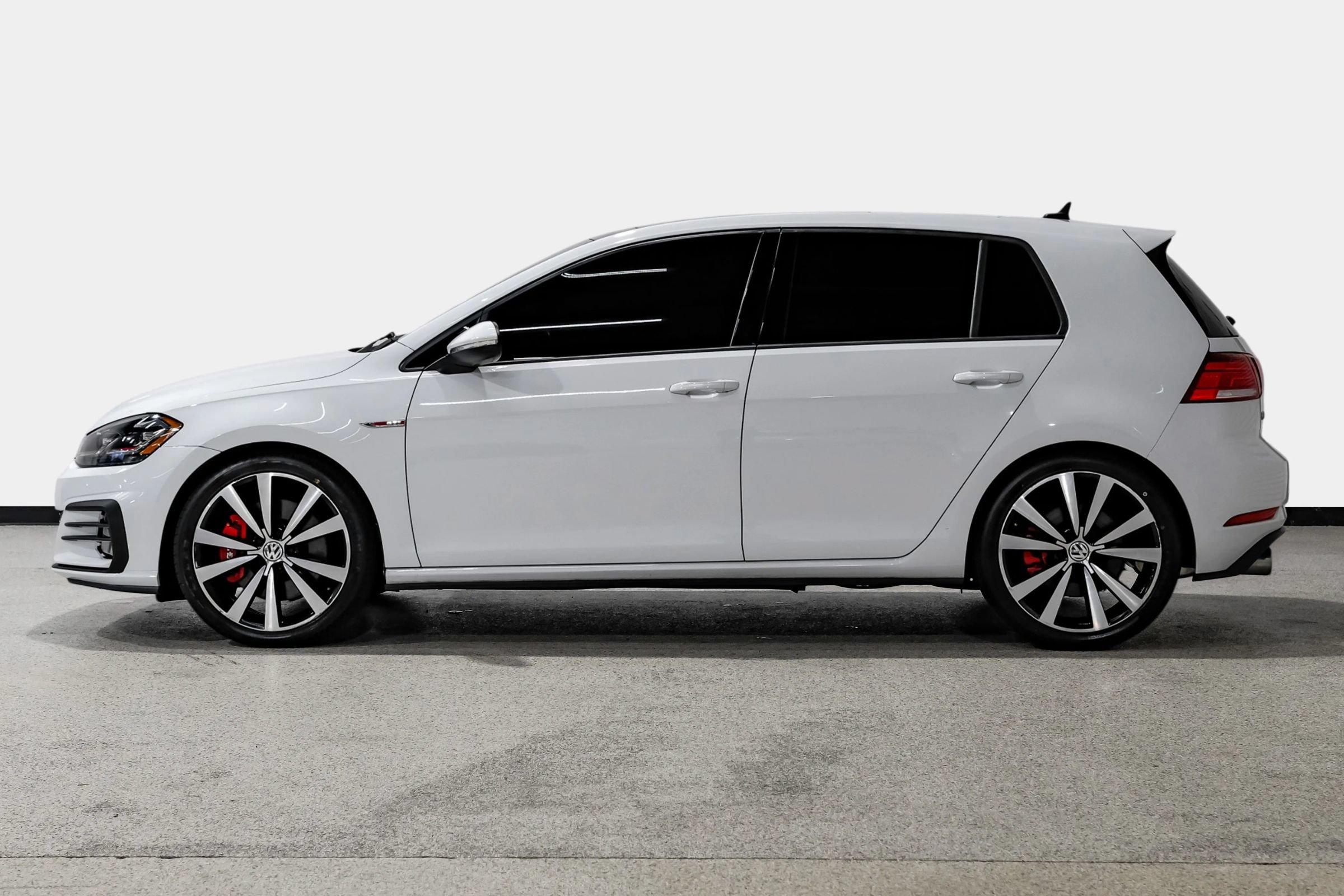 Used 2019 Volkswagen GTI Rabbit Edition FWD image 9