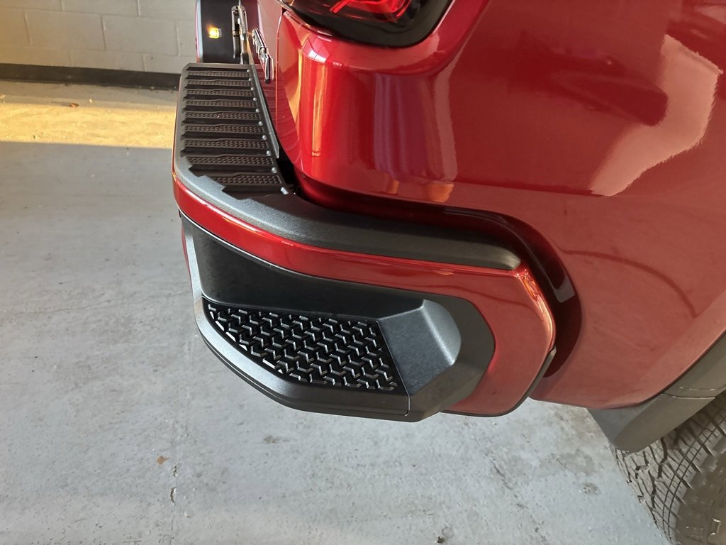 New 2026 GMC Sierra 1500 AT4 w/ AT4 Premium Package image 31