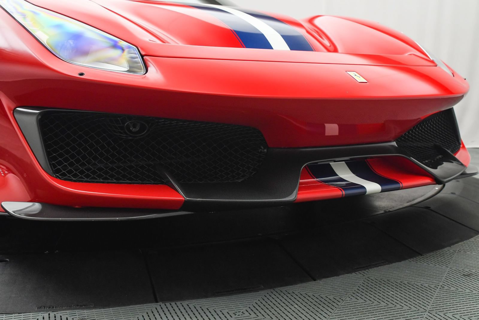 Used 2020 Ferrari 488 Pista Coupe RWD image 28