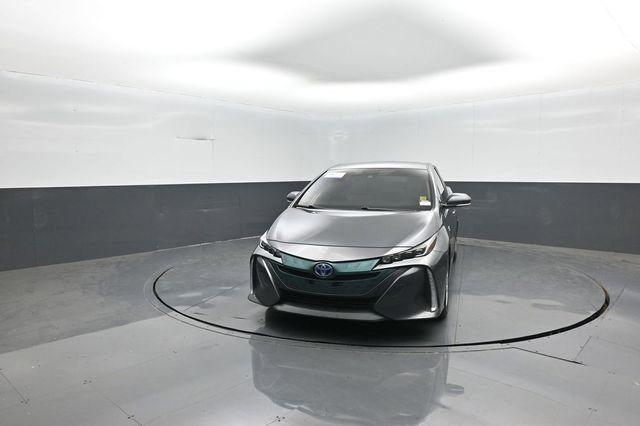 Used 2018 Toyota Prius Prime Premium FWD image 3