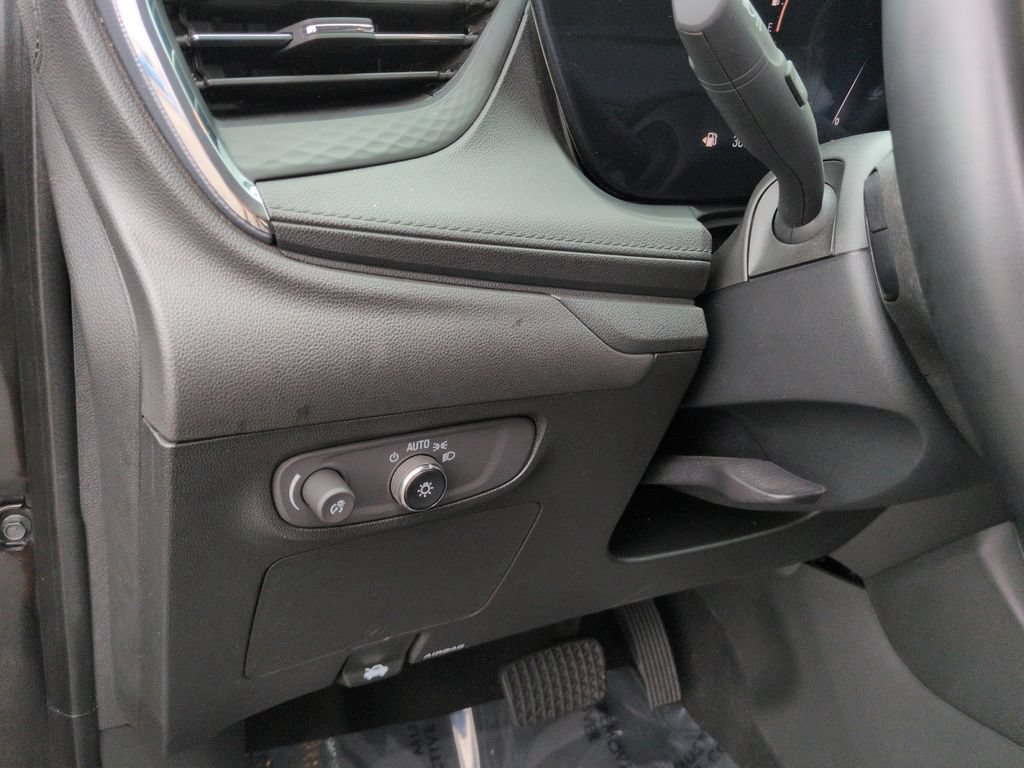 Used 2025 Buick Encore GX Preferred FWD image 24