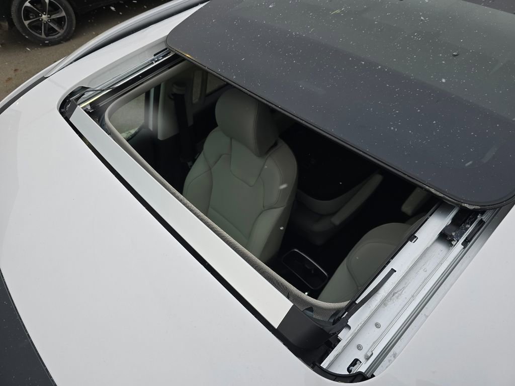 New 2025 Kia Telluride S image 3