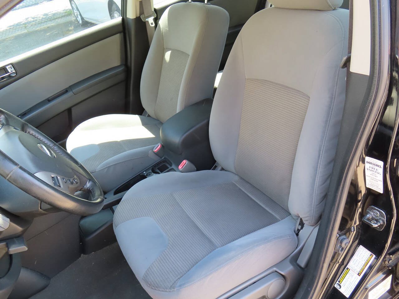 Used 2011 Nissan Sentra 2.0 SR w/ Convenience Pkg FWD image 15