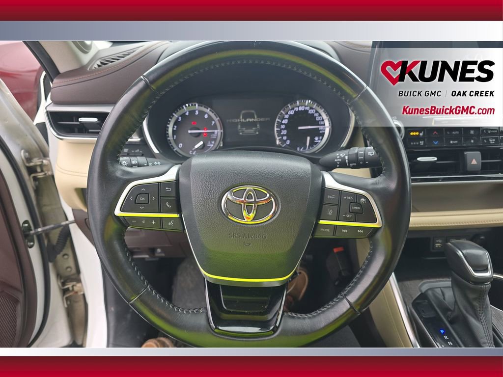 Used 2022 Toyota Highlander Platinum image 11