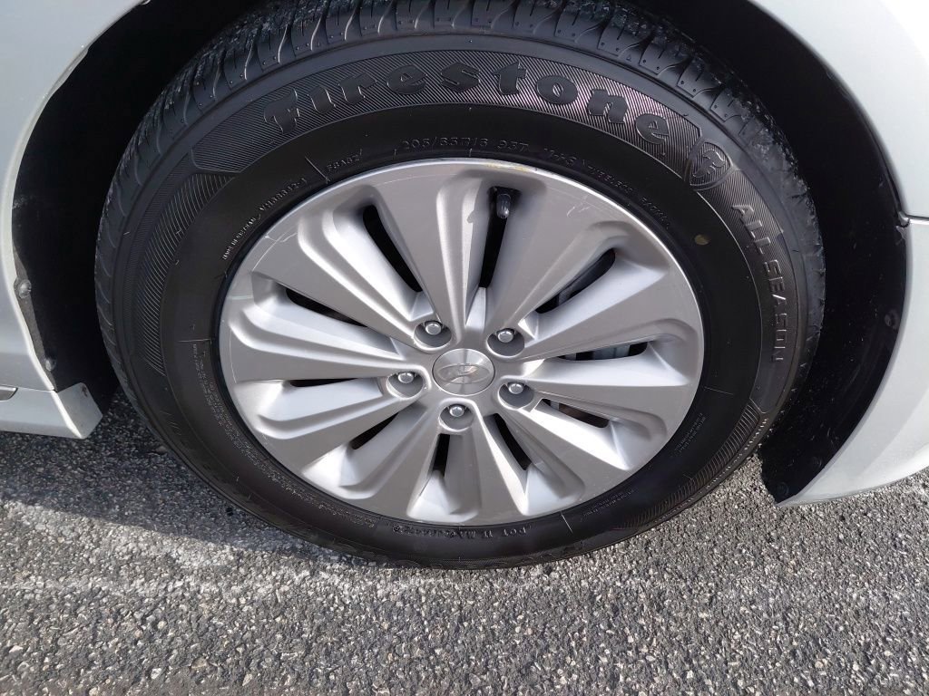 Used 2016 Hyundai Sonata SE image 18