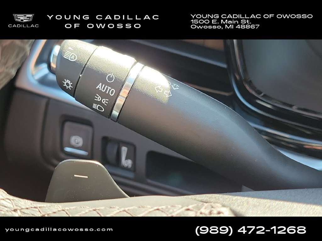 Certified 2025 Cadillac XT6 Luxury FWD image 15