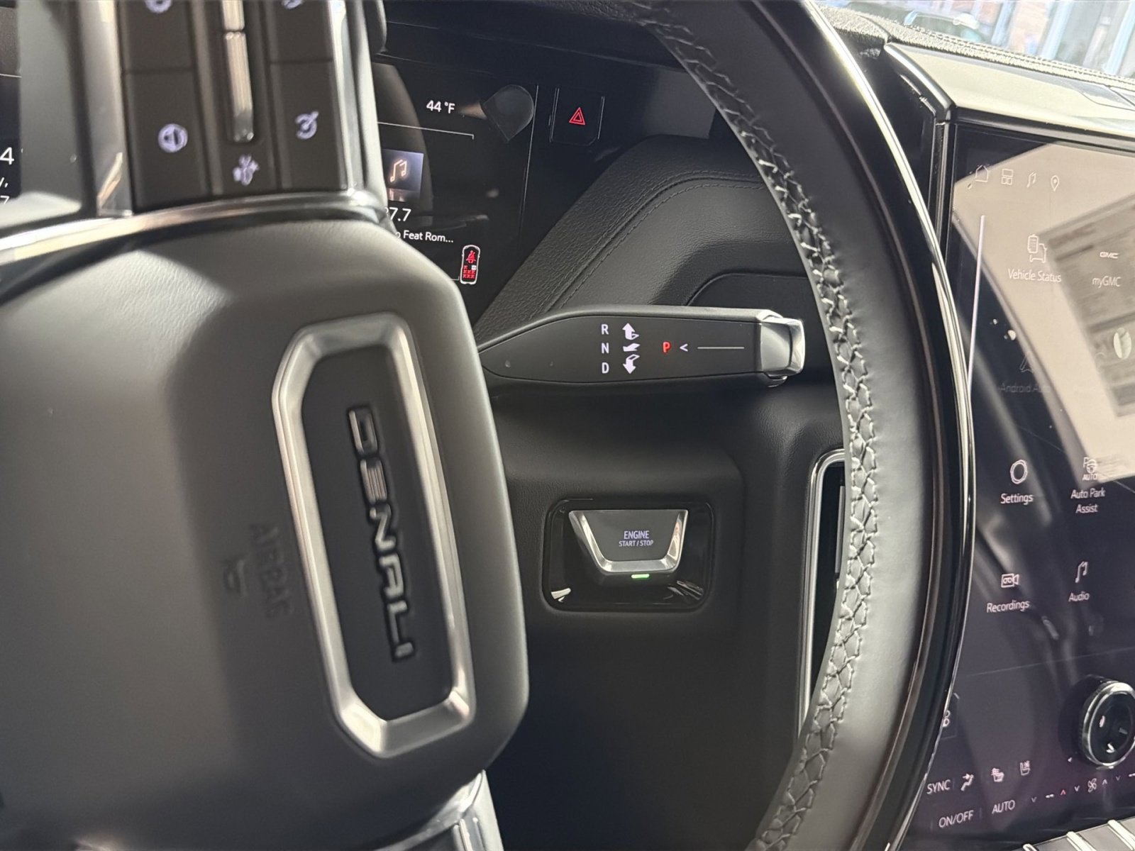 New 2026 GMC Yukon Denali w/ Denali Reserve Package image 22