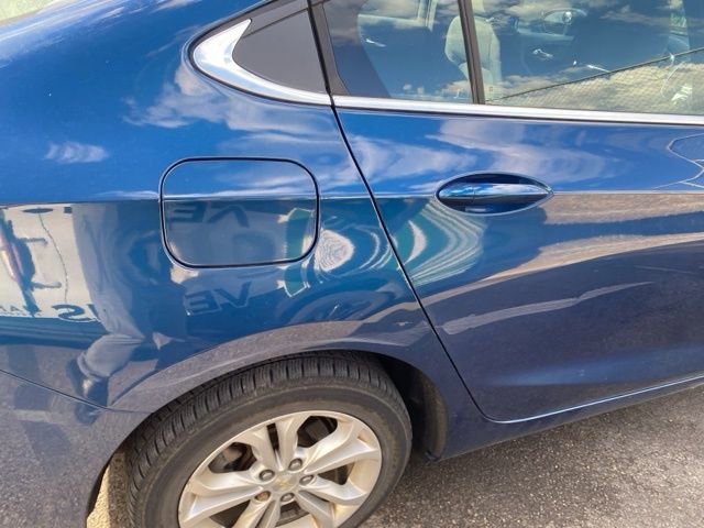 Used 2019 Chevrolet Cruze LT w/ Convenience Package image 14