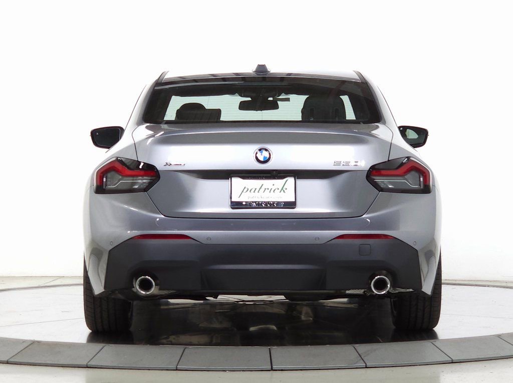 Used 2025 BMW 230i xDrive Coupe w/ Convenience Package image 7