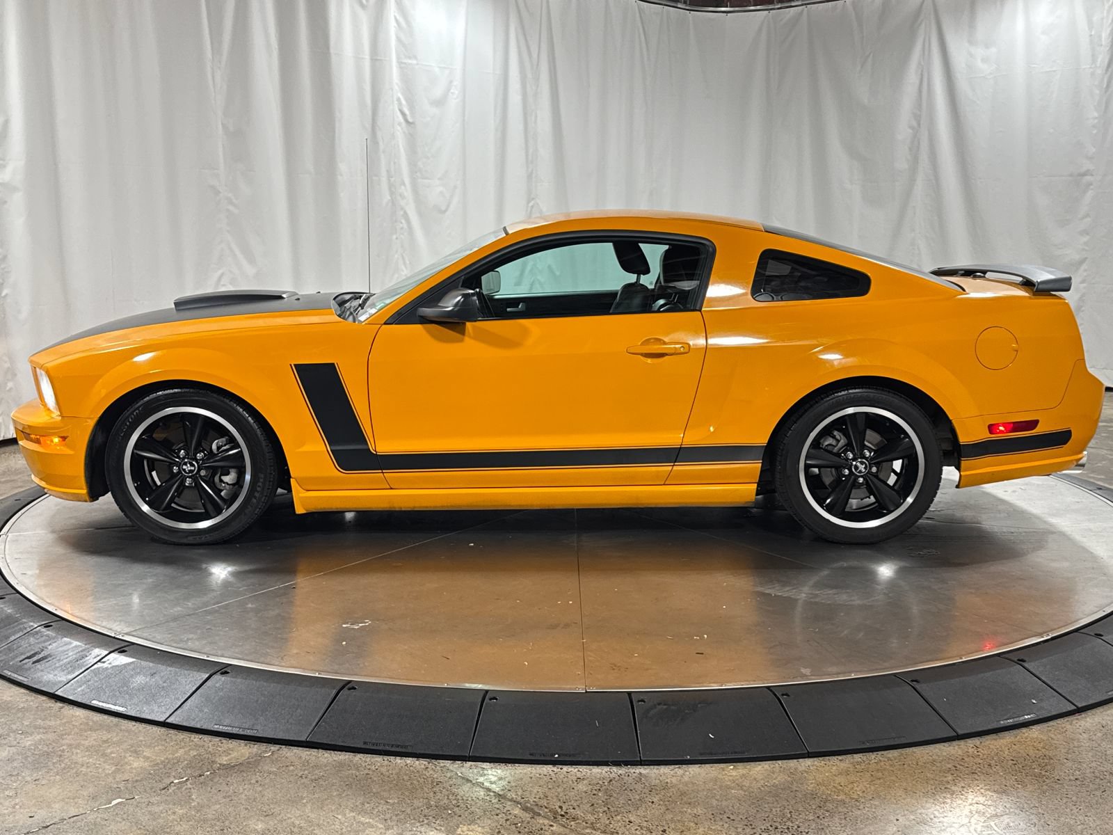 Used 2007 Ford Mustang GT Premium RWD image 8