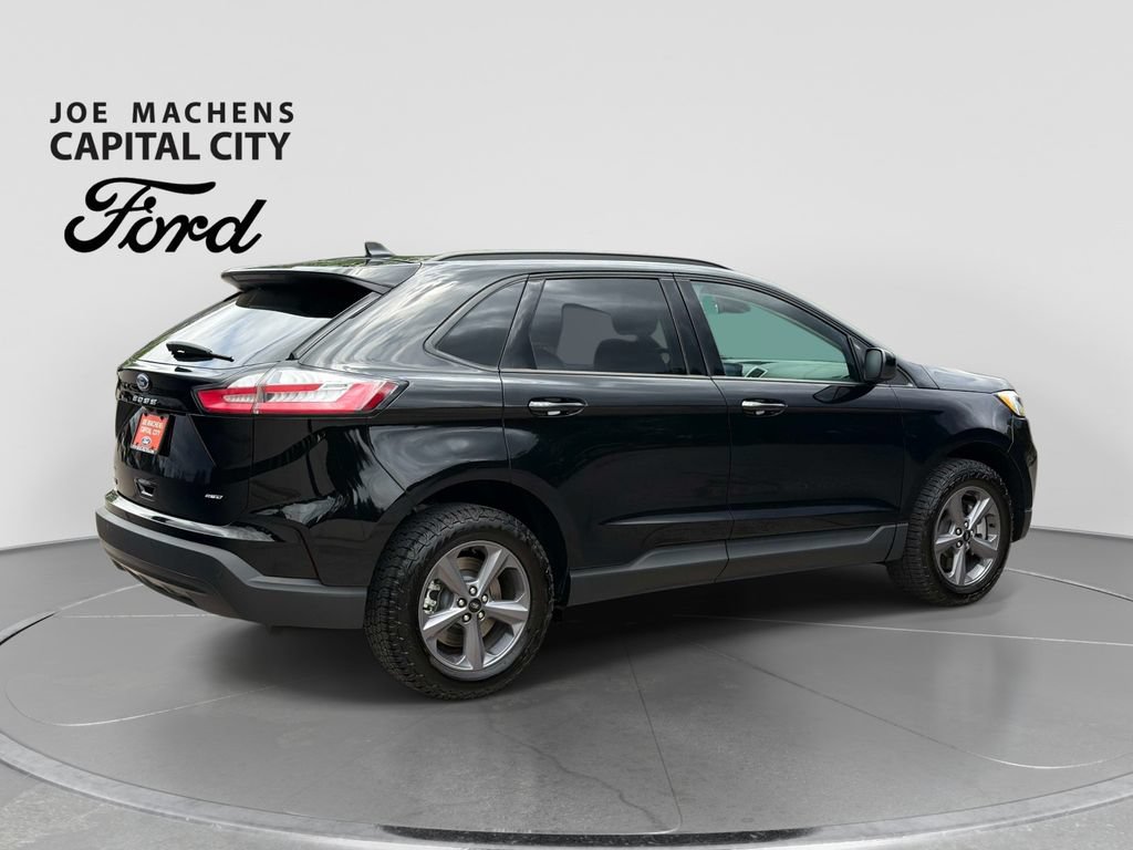 Used 2024 Ford Edge SEL w/ Sport Appearance Package AWD/4WD image 5
