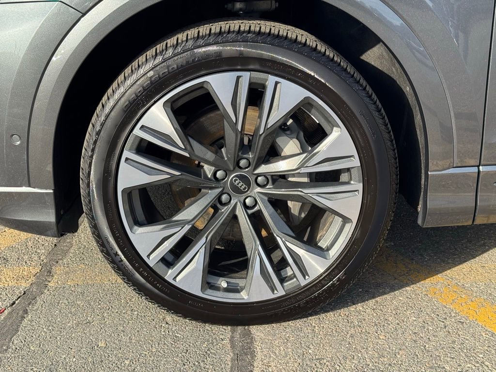 Used 2025 Audi Q8 Premium Plus image 10