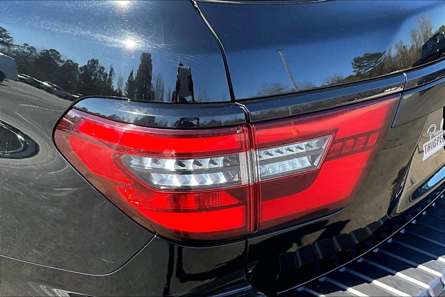 Used 2023 Nissan Armada SL w/ Midnight Edition Package image 23