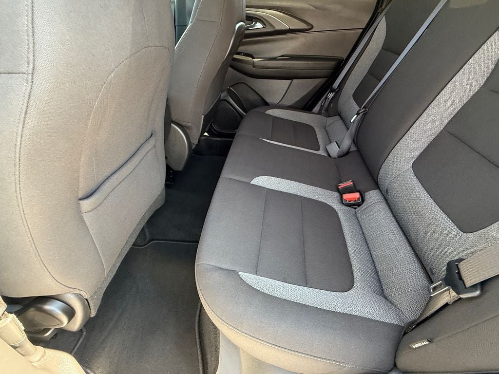 Used 2025 Chevrolet TrailBlazer LT AWD/4WD image 13
