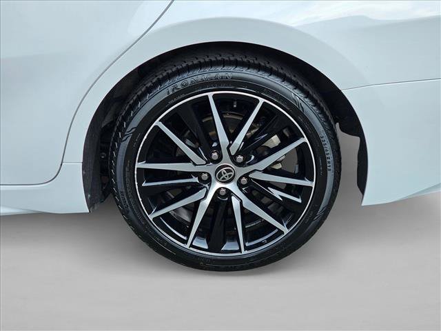 Used 2022 Toyota Camry SE FWD image 9