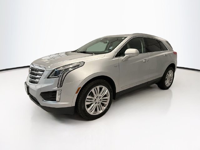 Certified 2018 Cadillac XT5 Premium Luxury FWD image 3
