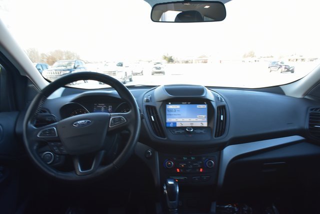 Used 2019 Ford Escape SEL image 37
