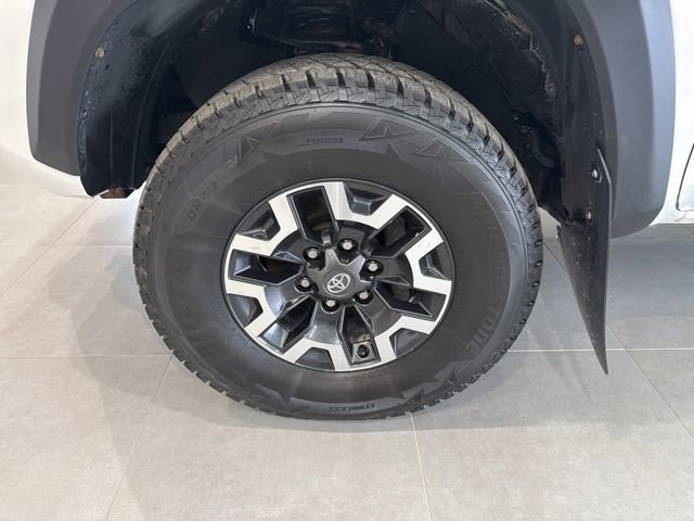 Used 2022 Toyota Tacoma TRD Off-Road w/ Technology Package AWD/4WD image 12