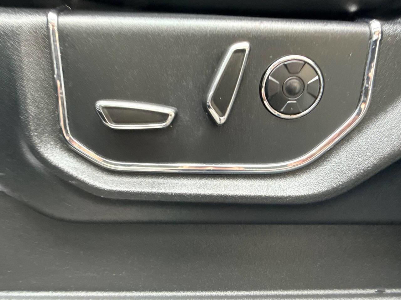 Used 2017 Ford F350 Platinum w/ Platinum Ultimate Package image 28