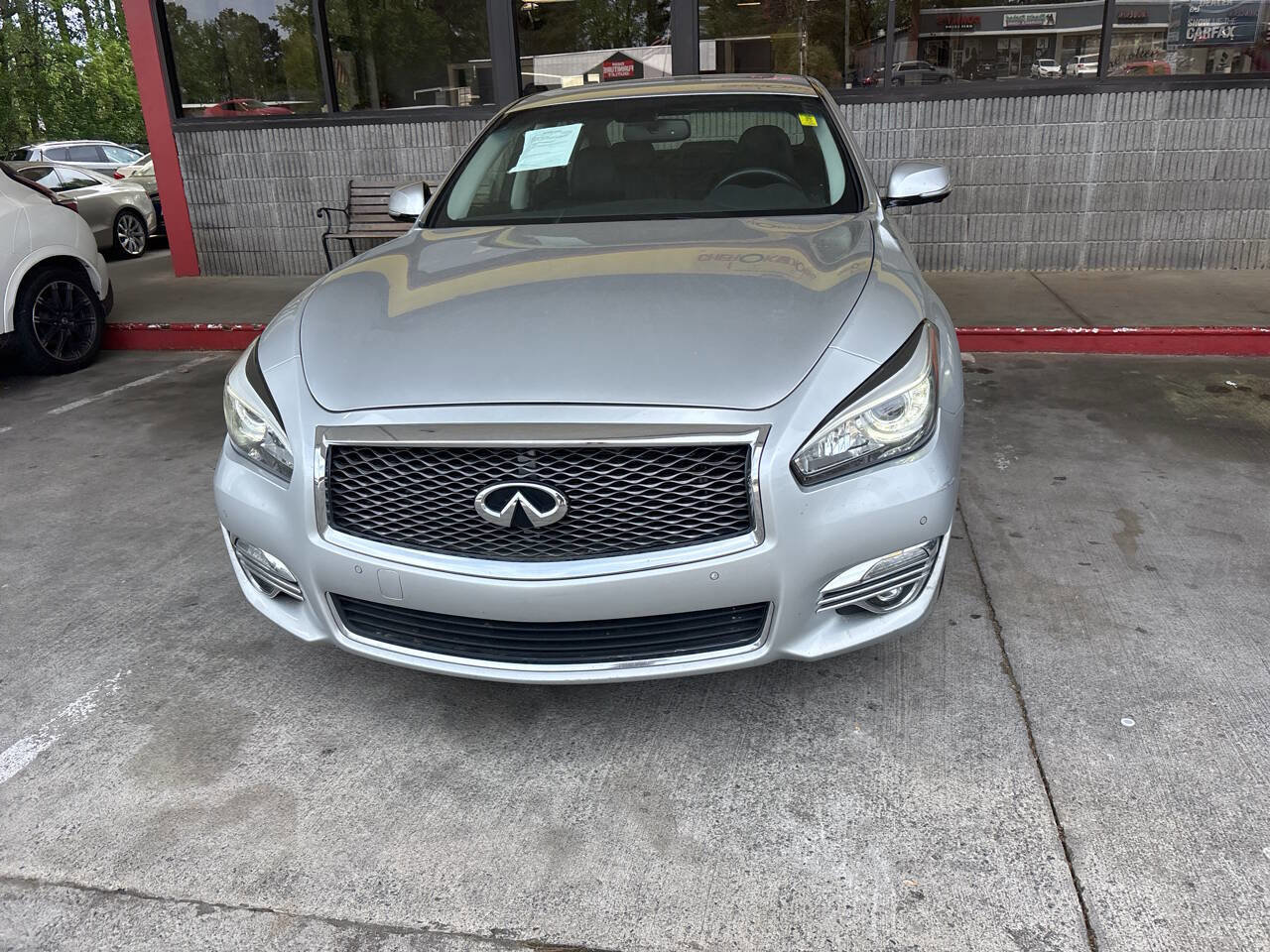 Used 2015 INFINITI Q70 3.7 image 3