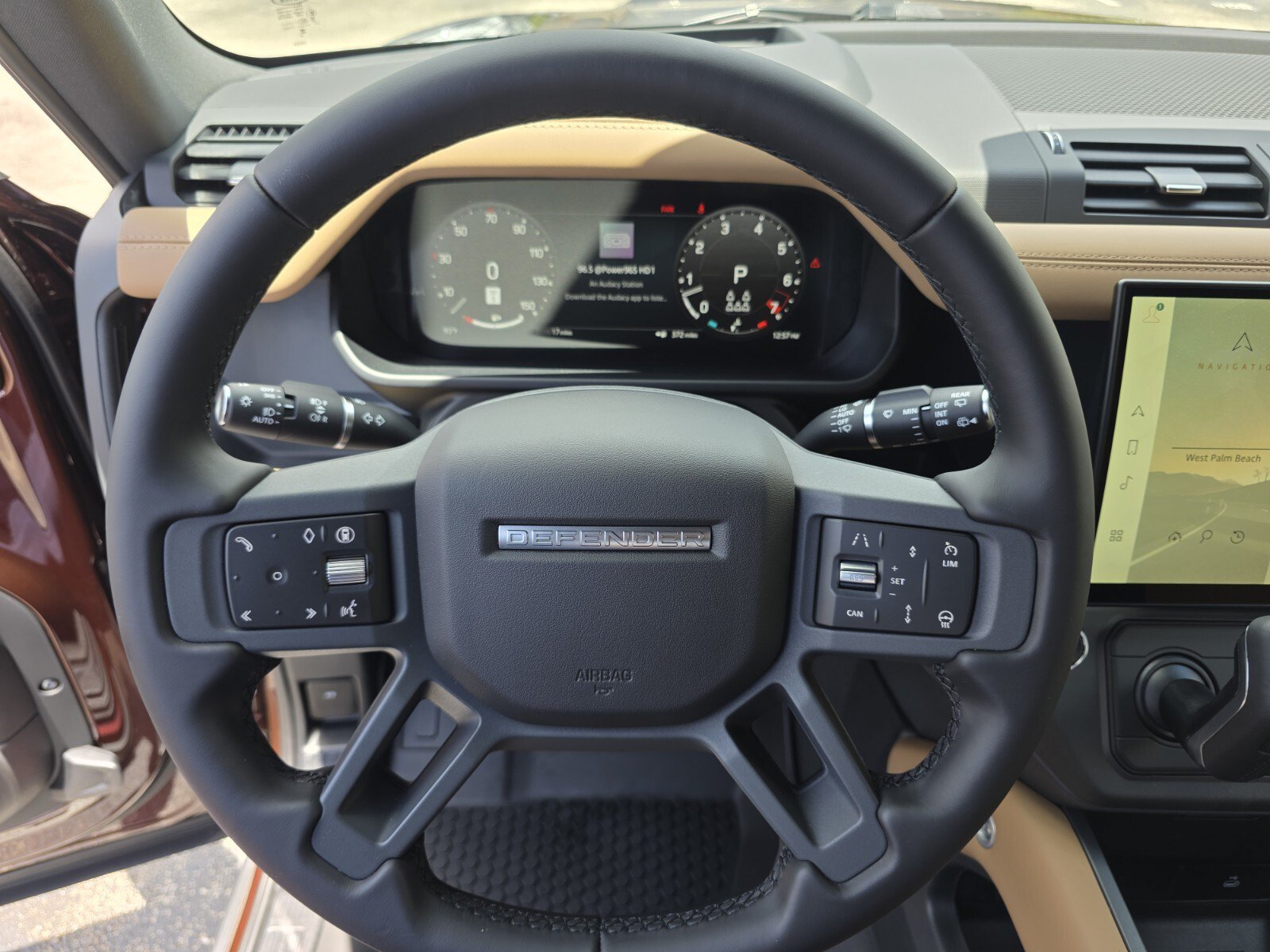 New 2026 Land Rover Defender 130 X-Dynamic SE AWD/4WD image 15