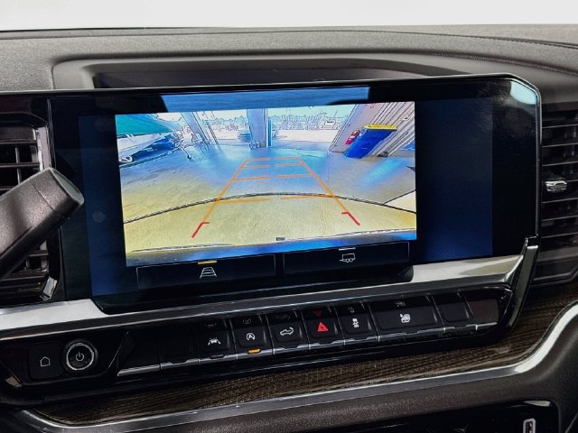 Used 2025 Chevrolet Silverado 1500 LT AWD/4WD image 16
