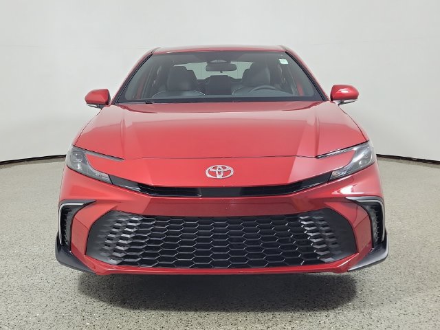 Used 2026 Toyota Camry SE FWD image 3