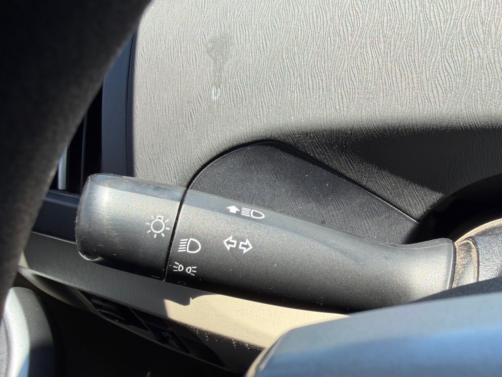 Used 2010 Toyota Prius Five FWD image 25