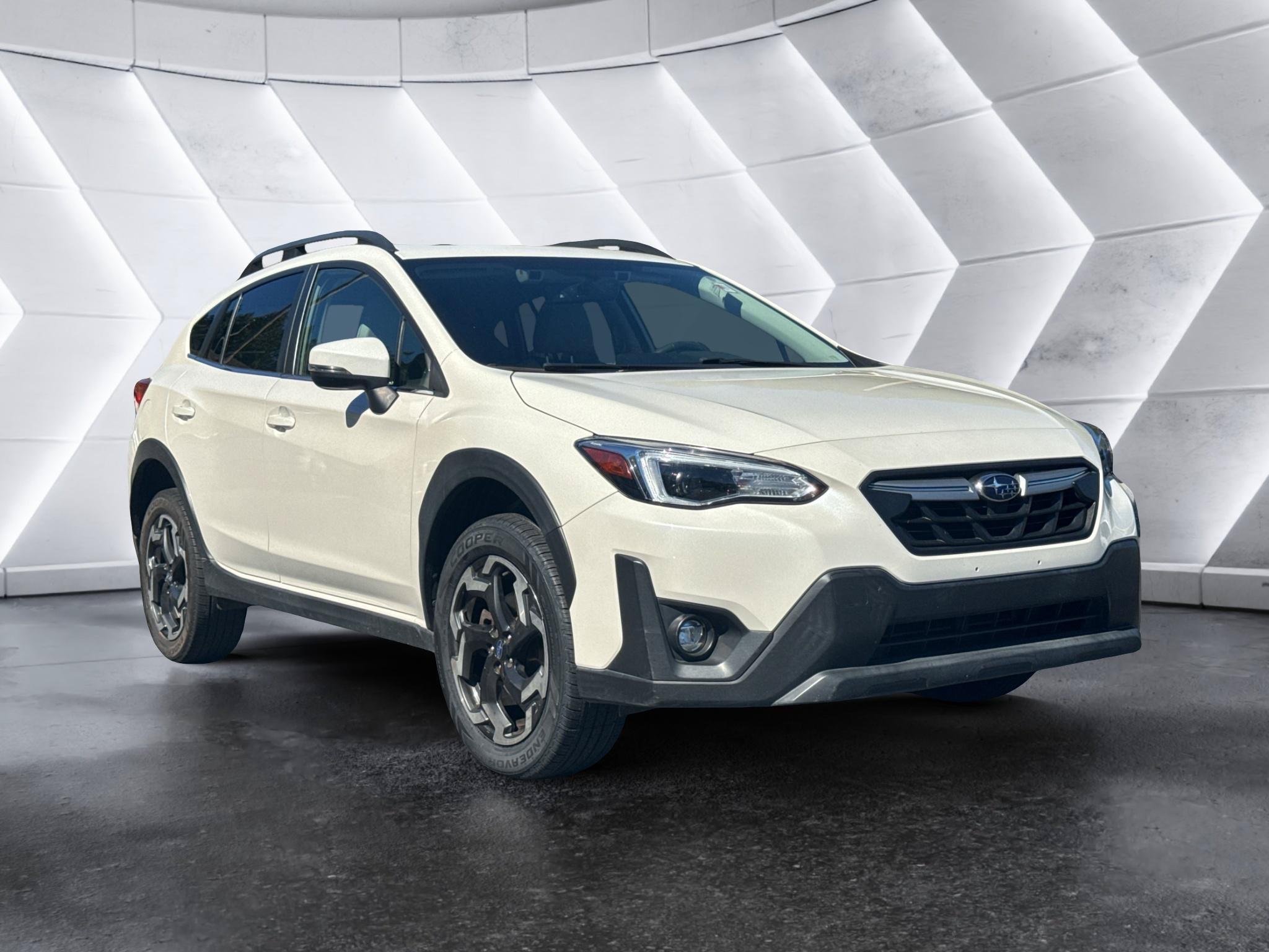Used 2021 Subaru Crosstrek 2.5i Limited w/ Moonroof Package 2 AWD/4WD image 3