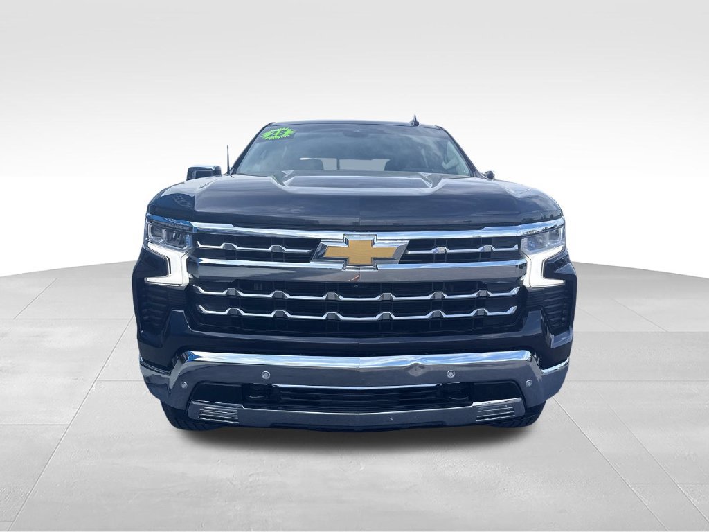 Used 2023 Chevrolet Silverado 1500 LTZ w/ LTZ Premium Package AWD/4WD image 20