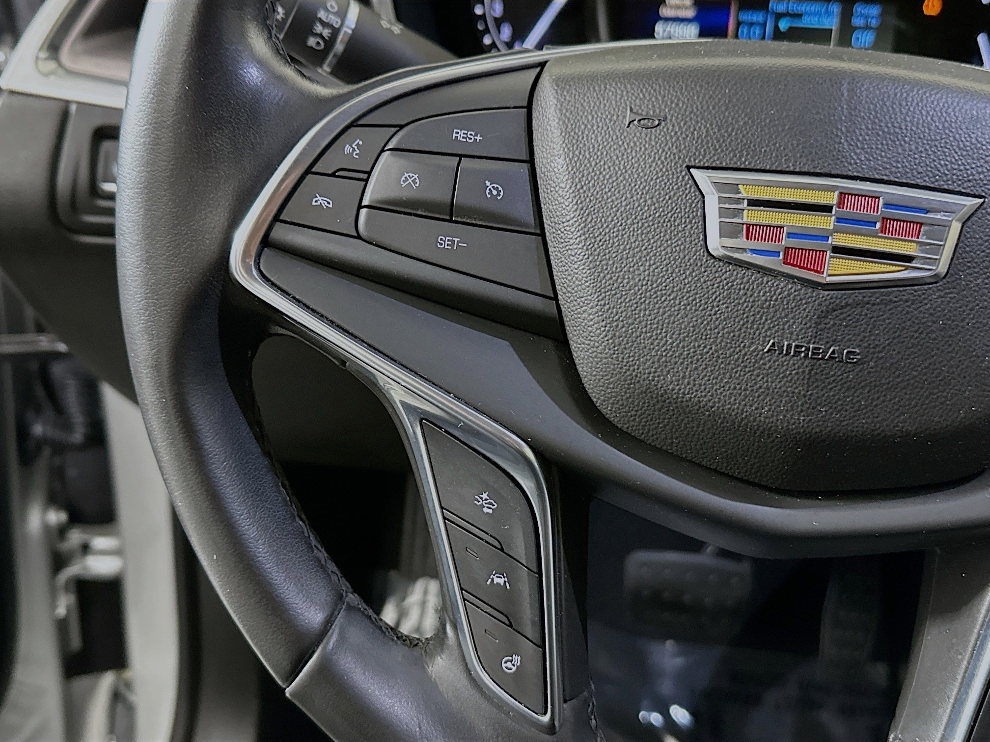 Used 2018 Cadillac XT5 Premium Luxury image 16