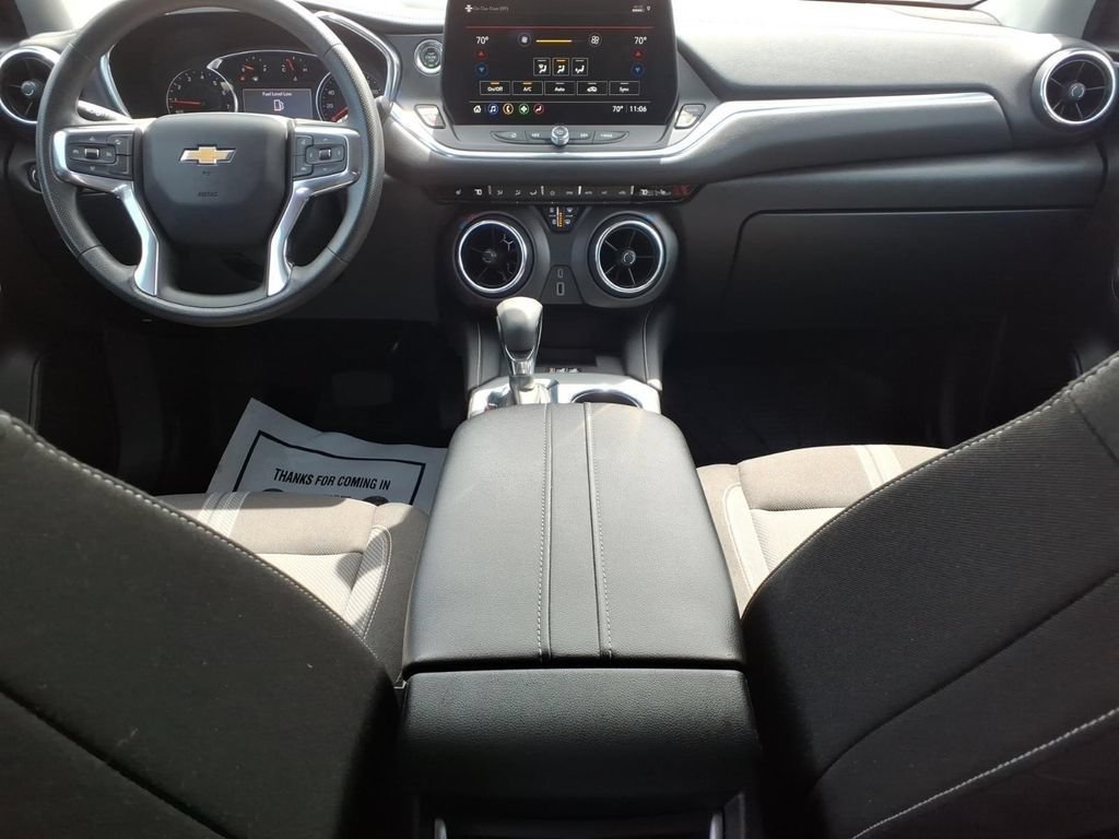 Used 2024 Chevrolet Blazer LT w/ Convenience Package FWD image 15