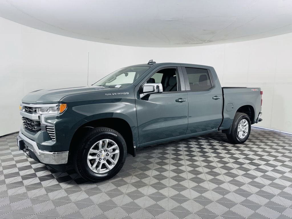 Used 2025 Chevrolet Silverado 1500 LT AWD/4WD image 4