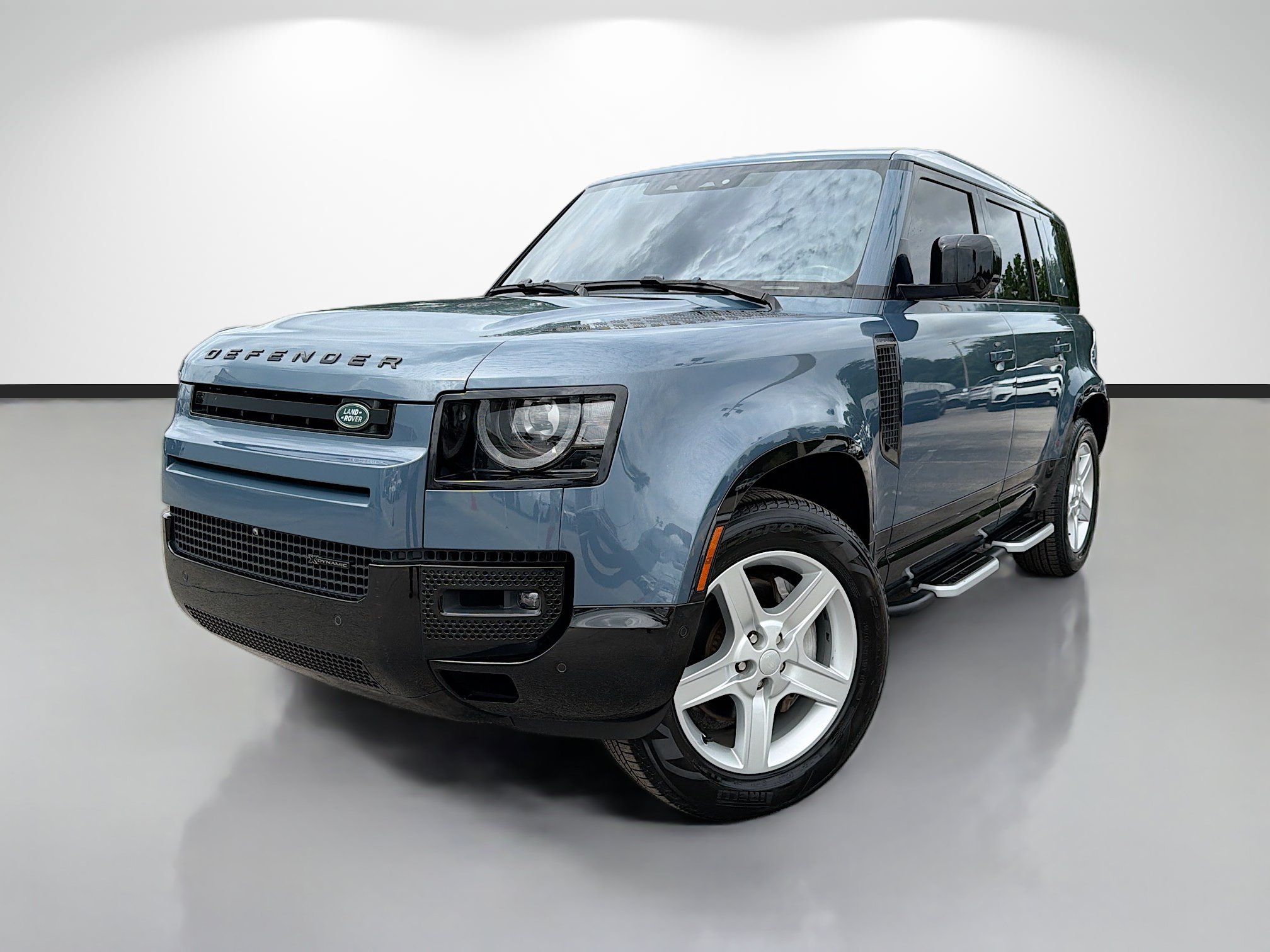 Used 2022 Land Rover Defender 110 X-Dynamic SE AWD/4WD image 1