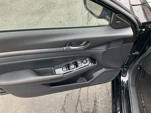 Certified 2025 Nissan Altima 2.5 SR image 27