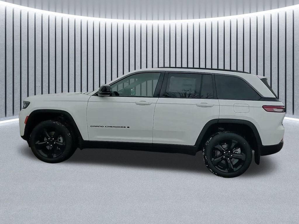 New 2026 Jeep Grand Cherokee Limited w/ Limited Altitude Package image 17