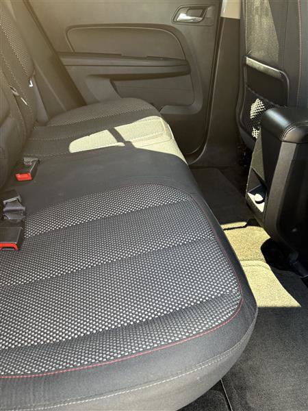 Used 2017 Chevrolet Equinox LT w/ Convenience Package image 12