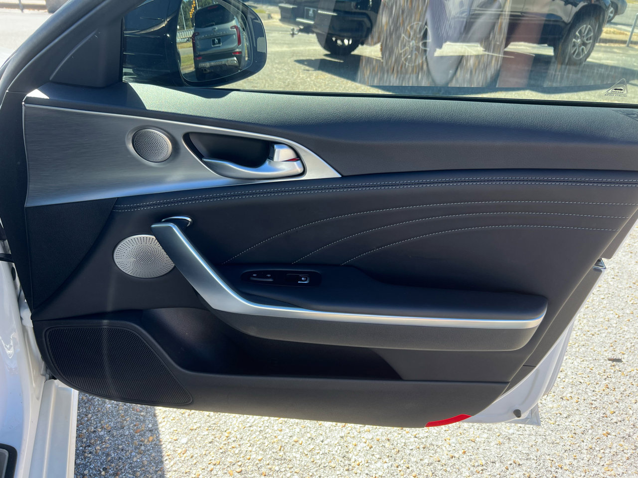 Used 2022 Kia Stinger GT2 image 42