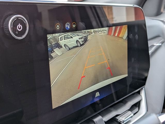 Used 2025 Chevrolet Equinox LT FWD image 24