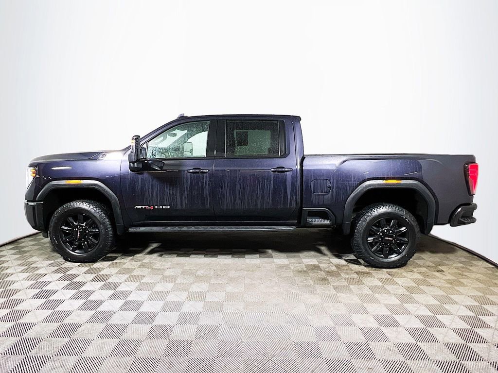 Used 2024 GMC Sierra 3500 AT4 w/ AT4 Premium Plus Package image 4