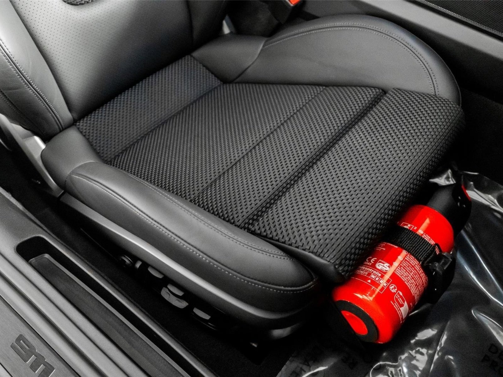 Used 2023 Porsche 911 Carrera T image 24