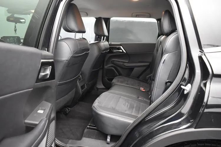 Used 2024 Mitsubishi Outlander Ralliart AWD/4WD image 15